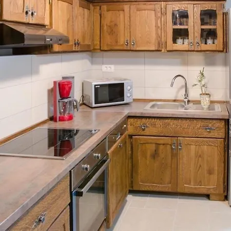 Ferienhaus Fuer 10 Personen In Orebic, Dalmatien Sueddalmatien Hébergement de vacances Orebić