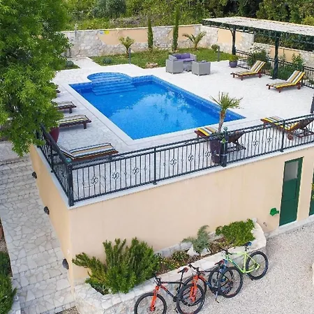 Ferienhaus Fuer 10 Personen In Orebic, Dalmatien Sueddalmatien Orebić