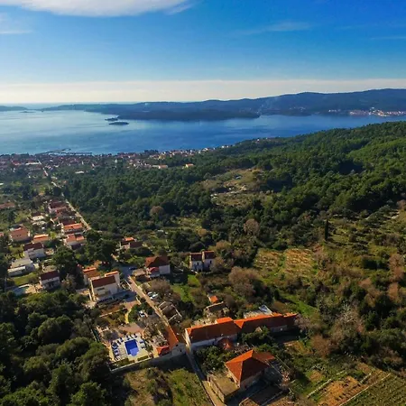 Ferienhaus Fuer 10 Personen In Orebic, Dalmatien Sueddalmatien أوروبيتش